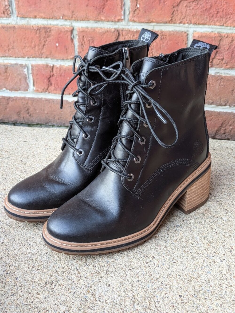 Timberland 'Sienna' Leather High Lace-Up Waterproof Boots (women's 5.5)